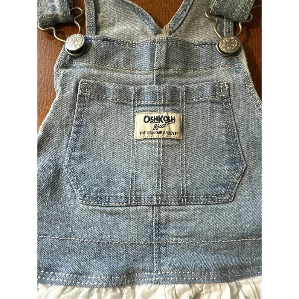 OshKosh B’gosh girl made bib